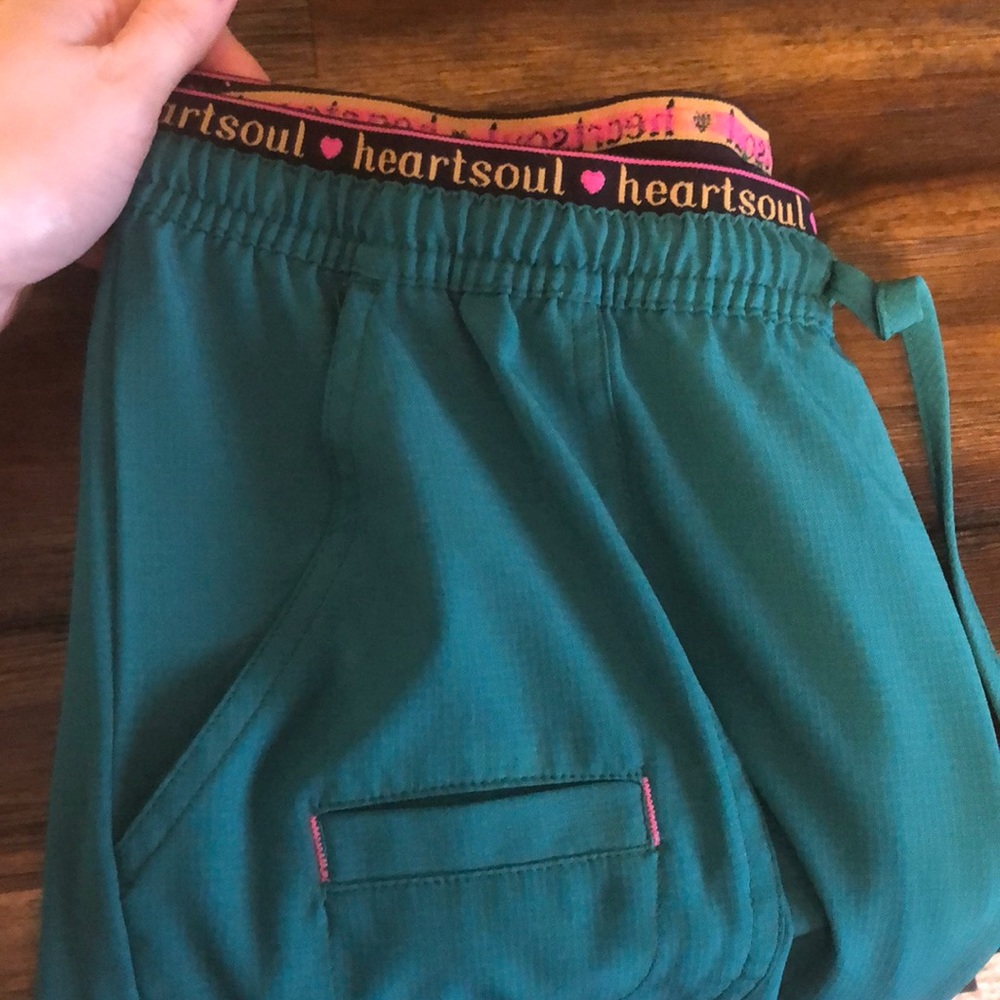 ❤️HeartSoul ❤️ scrub pants